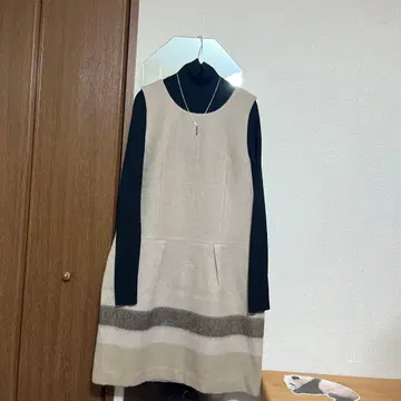 리플렉트 울 베이지 브라운 원피스 따뜻한 포근포근