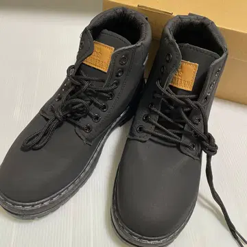 새상품 숏부츠 25cm 워크 부츠 레이스업 블랙 통굽