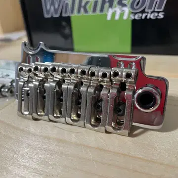 Wilkinson 브릿지 VG300 (브라스 블록 포함)