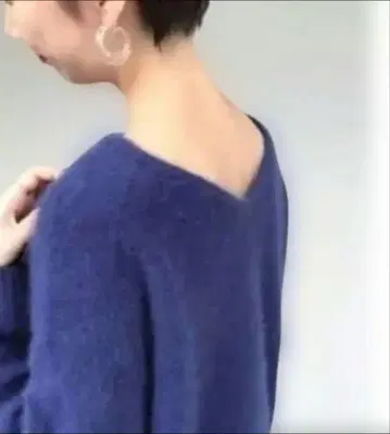 [ Plage ] 퍼 V넥 니트 풀오버