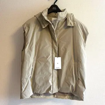 야마다야 marmors 베이지 후드 부착 다운 베스트