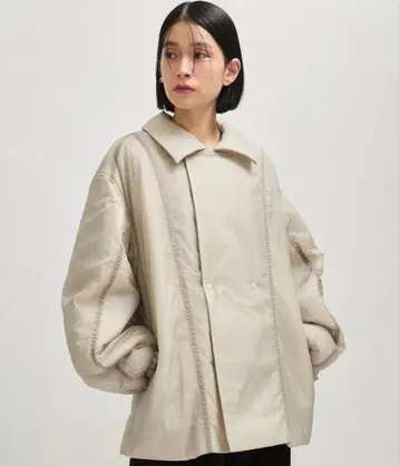 ADAM ET ROPE' 패디드 스텐 칼라 블루종