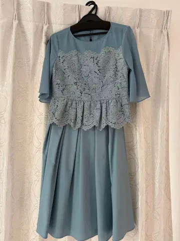 Rew de Rew 블루 레이스 탑 플레어 드레스