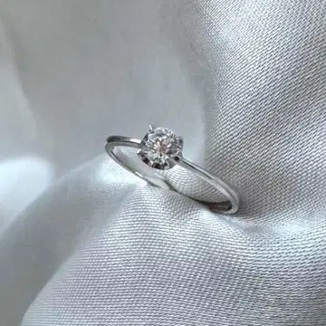 모이사나이트 9K 화이트 골드 반지