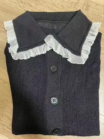 machatt 프릴 칼라 리브 니트