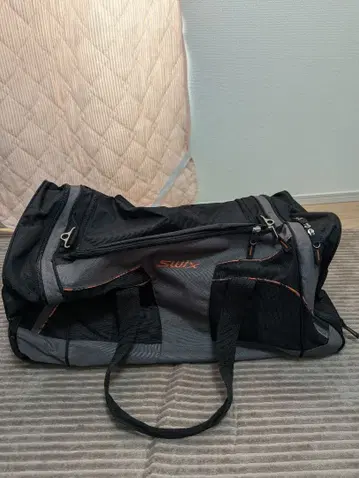 Swix 더플백 캐스터 블랙/그레이
