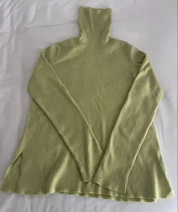 미라 오웬 Mila Owen 리브 터틀넥 니트