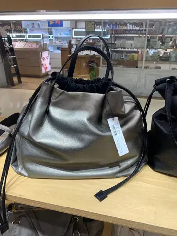 RODE SKO 워셔블 2way 토트백 다크 실버