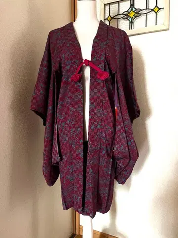 일본 의류 긴 겉옷 적자색 x 파랑 올 패턴 겉옷 끈 포함