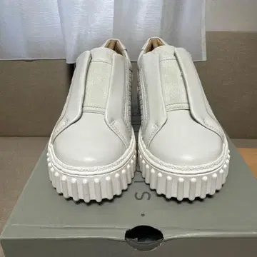 클락스 슬립온 메이힐베이