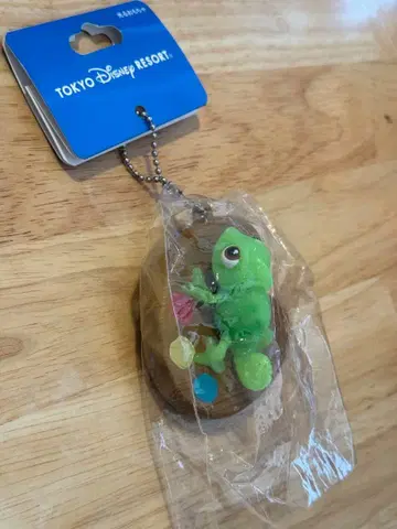 미사용 미개봉 새상품 도쿄 디즈니 리조트 빛나는 완구 파스칼 라푼젤