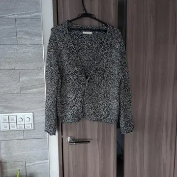 GALERIE VIE 긴팔 가디건 블랙 화이트