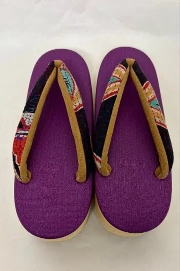 카렌 로쏘 미에코 민츠 자수 하나오