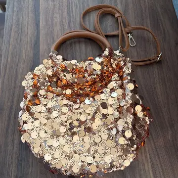 스팽글 장식 숄더백