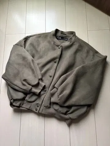 ZARA 자라 카키 자켓 블루종 아우터 점퍼