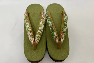 카렌 로쏘 미에코 민츠 자수 하나오