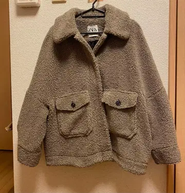 [ 새상품급 ] ZARA 보아 자켓 베이지