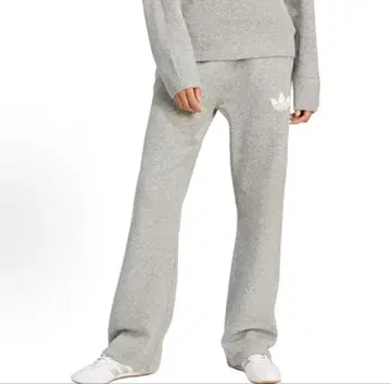 adidas 그레이 스웨트 팬츠 XS 사이즈
