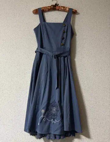 axes femme 열쇠 자수 점프 스커트