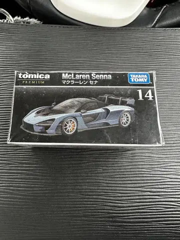 토미카 프리미엄 맥라렌 세나 단종 미개봉