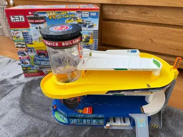더블 액션 토미카 빌딩