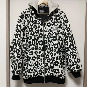 RODEO CROWNS 레오파드 무늬 바시티 자켓