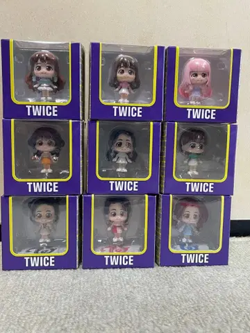 TWICE 미니 피규어 9체 세트