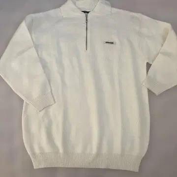 EMODA 화이트 집업 스웨터