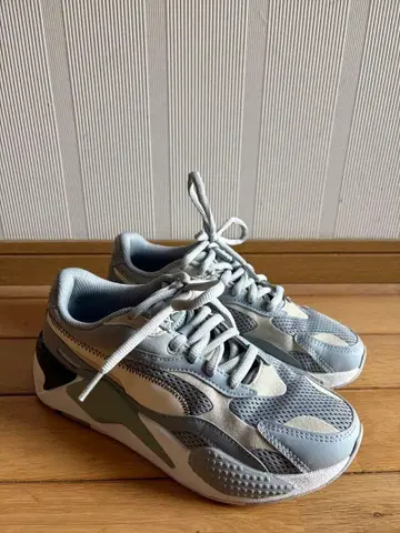 PUMA emmi 스니커즈