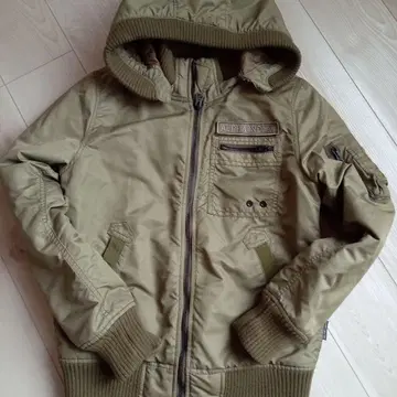 ALPHA IND. 플라이트 자켓 올리브 그린