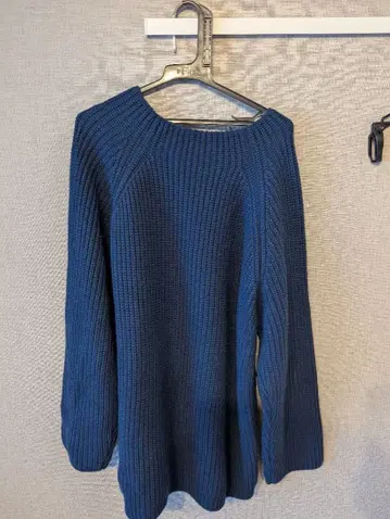 URU 네이비 리브 니트