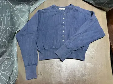 ADAM ET ROPE 다크 블루 크롭 스웨터 F 사이즈