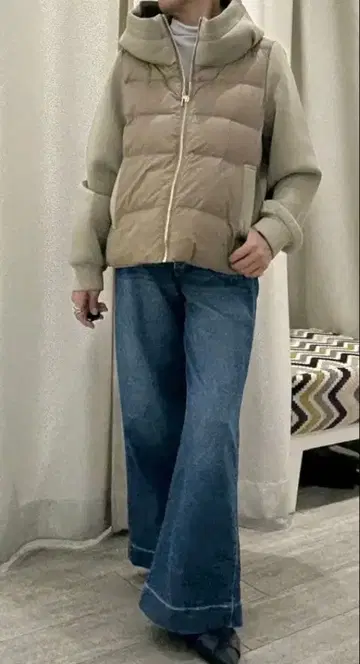 DoCLASSE 이소재 에코 다운 후드풍 자켓 M 사이즈