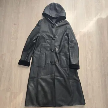 가죽 롱 코트 블랙 L 상당 한국 퍼