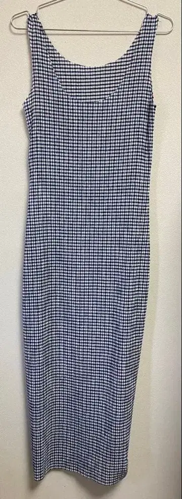 PERMANENT VACATION 슬리브리스 롱 원피스