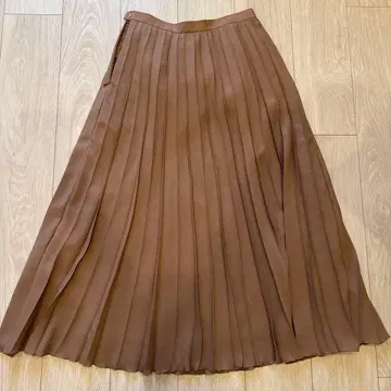 [ 새상품급 ] 브라운 플리츠 롱 스커트