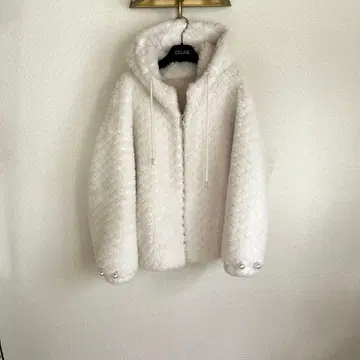 화이트 아우터 cindi bendi