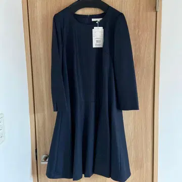 NATURAL BEAUTY 네이비 긴팔 원피스 38