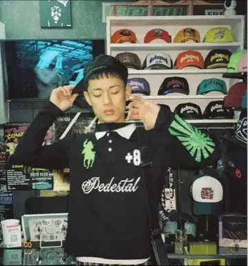 pedestal 피케 셔츠 DAB 착용