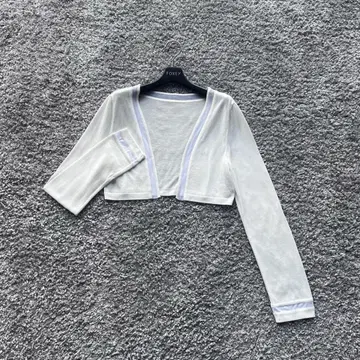 폭시 42 화이트 볼레로 가디건