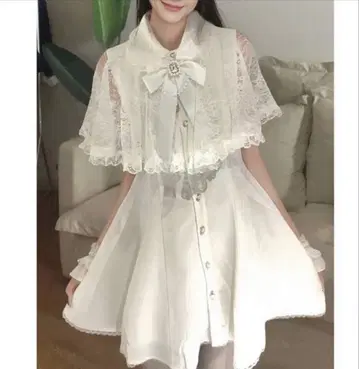 레이스 달린 화이트 원피스 귀여움 M