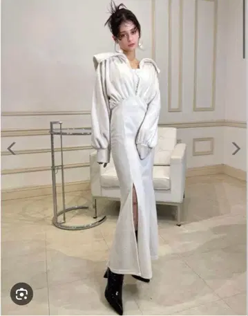 PELLICULE 화이트 니트 원피스 롱 집업 프론트 오픈