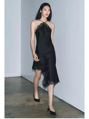 완판템 Zara ZW 컬렉션 새틴 레이스 원피스 블랙 S