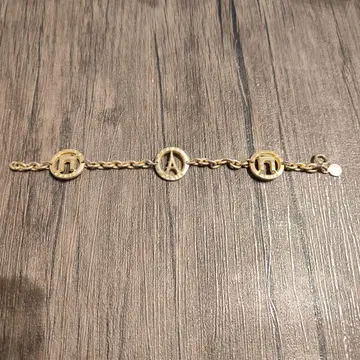 골드 로고 팔찌