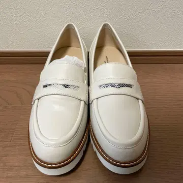 KATHARINE HAMNETT 로퍼 화이트