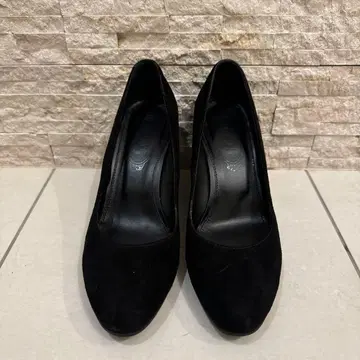 블랙 스웨이드 웨지힐 펌프스