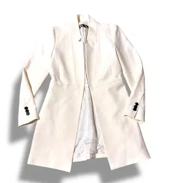 새상품급 ZARA 스탠드 카라 자켓 화이트 사이즈 M