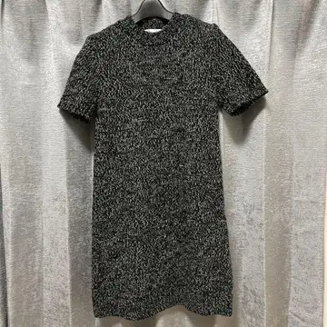 컨디션 최상 ZARA 블랙 화이트 믹스 반팔 니트 원피스