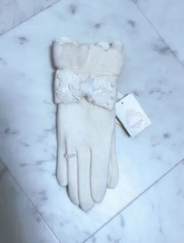 택 포함 새상품 LIZLISA 리본 펄 장갑