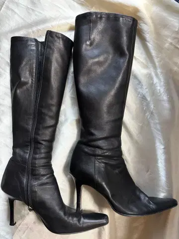 질스튜어트 블랙 가죽 롱 부츠 23